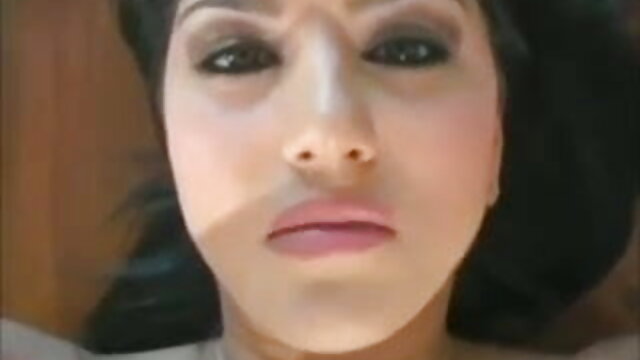 خوبصورتی شیشے کے ساتھ ایک آدمی مدعو میں اس کے بهترین بازیگران زن فیلمهای پورنو کمرے